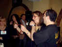 gloria0083.JPG (68436 byte)